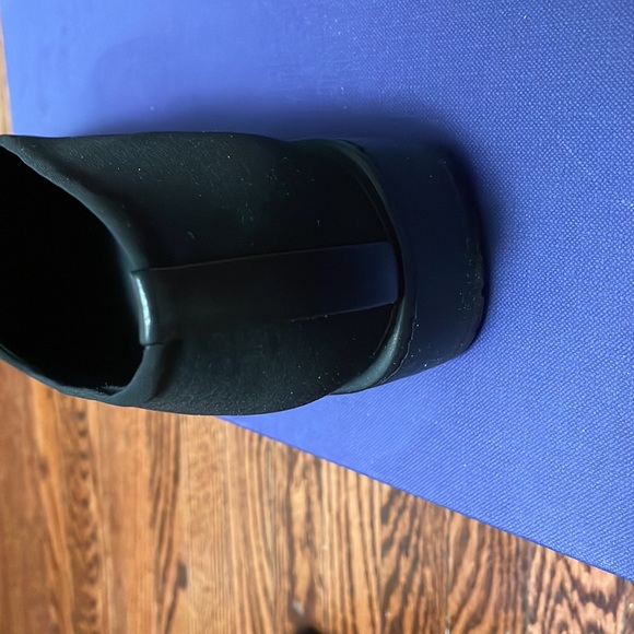 NEW Stuart Weitzman Sofa Black Stretch Pull On Loafer Black.Size 7.Made in Spain - Picture 5 of 14